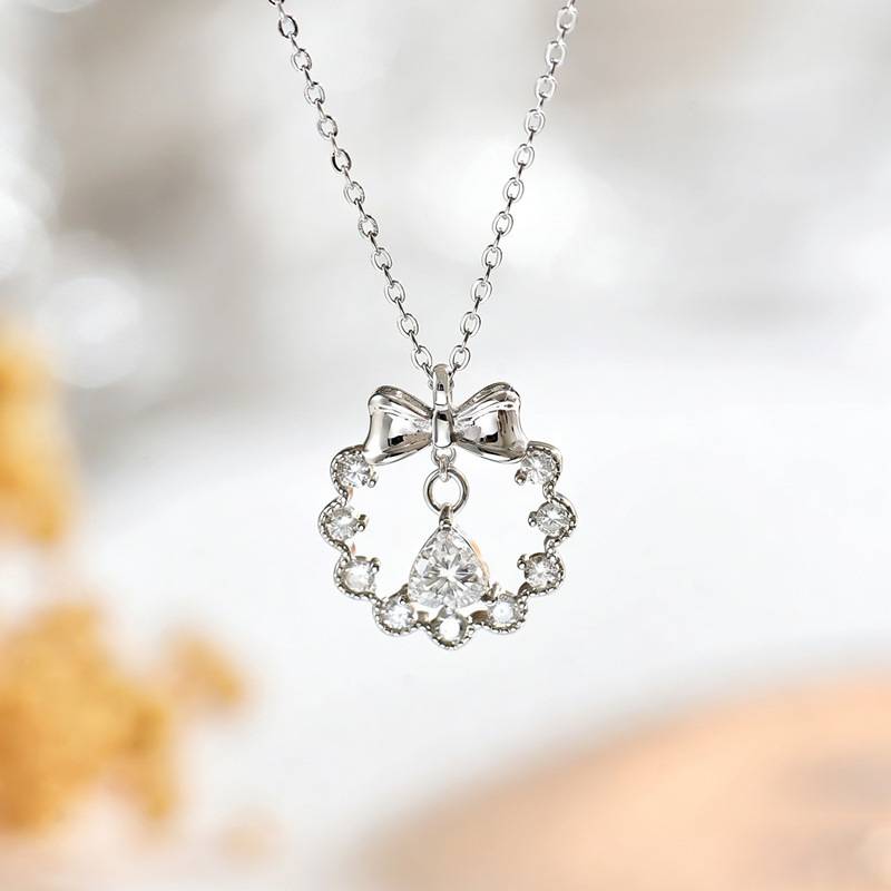 FX39538款S925银镀18K金肥三角形莫桑钻公主花环项链主石5mm/0.5ct