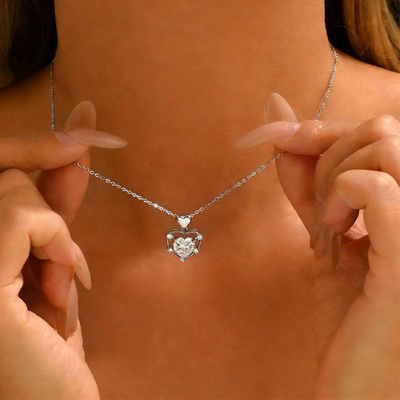 FX39539款S925银镀18K金心形莫桑钻爱在心间项链主石8.0mm/2.0ct
