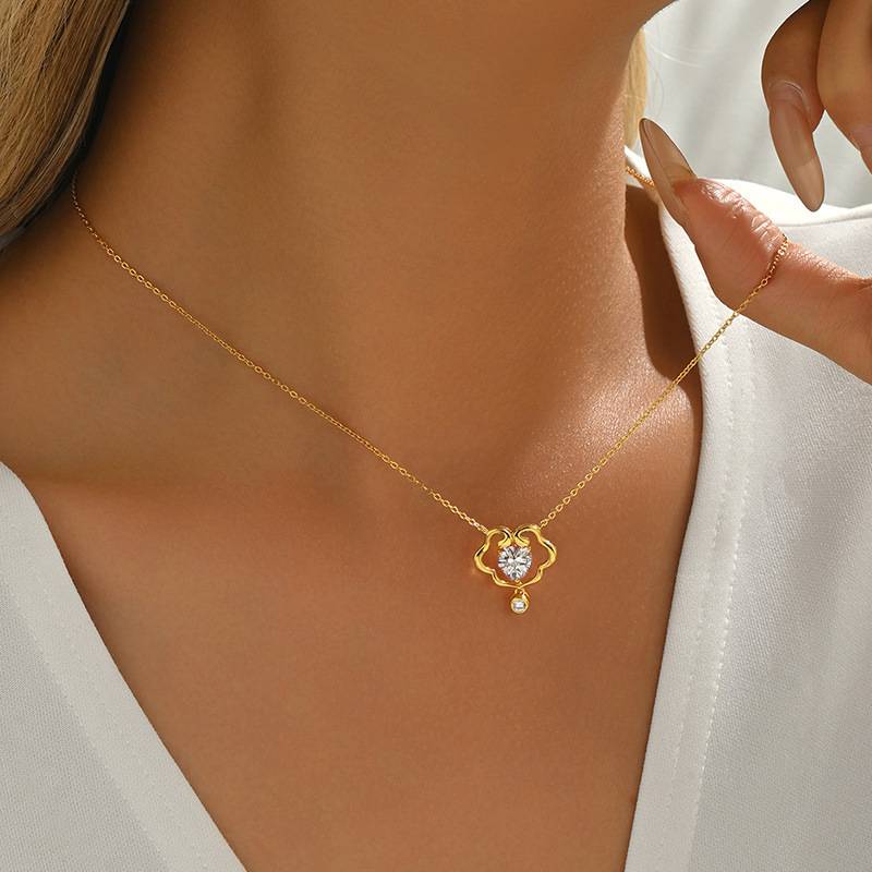 FX39544款S925银镀18K金心形Moissanite祥云Necklace主石7.0mm/1.2ct