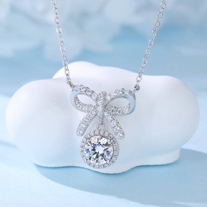 HZ1335EWD款S925银镀18K金圆形Moissanite蝴蝶结Necklace主石6.5mm/1.0ct