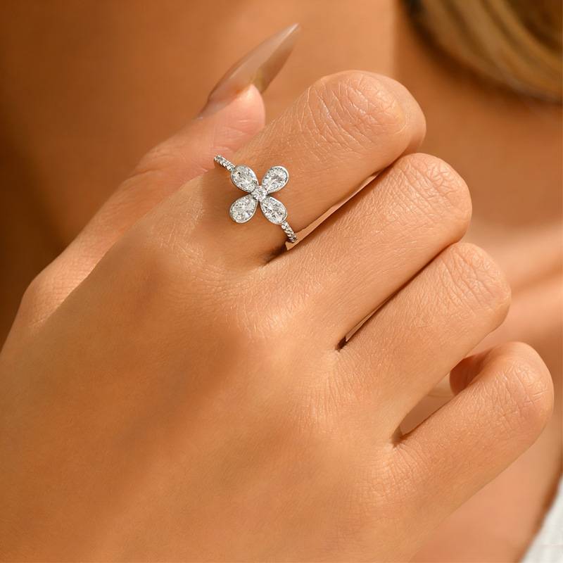 FX39366款S925银镀18K金水滴形Moissanite四叶草Women's Ring1.5ct