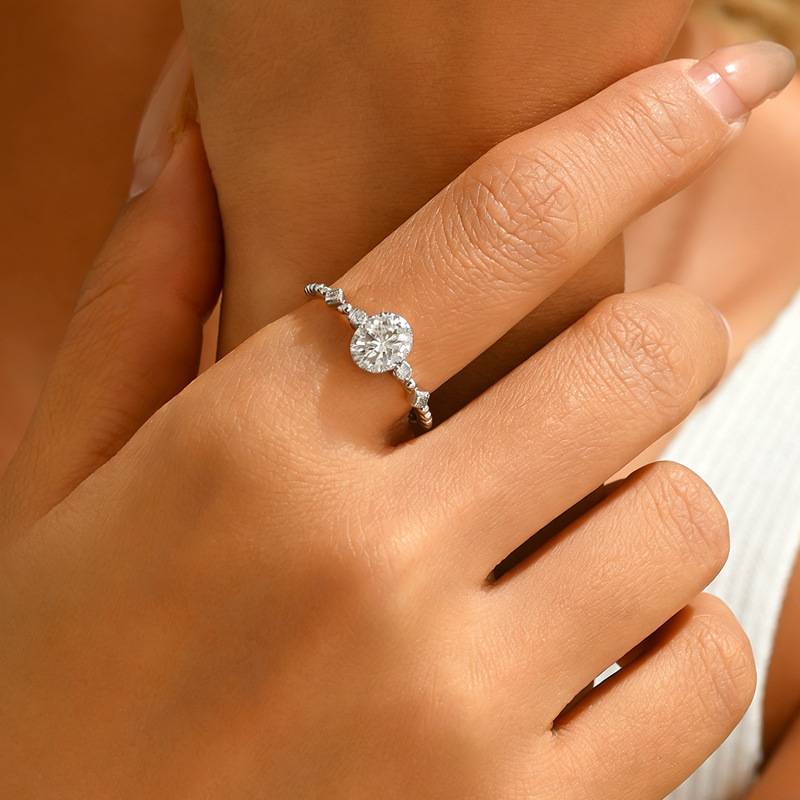 FX39368款S925银镀18K金蛋形Moissanite点点星光Affordable LuxuryWomen's Ring1.0ct
