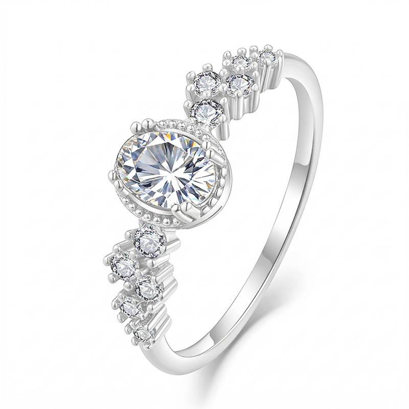 FX39388款S925银镀18K金蛋形莫桑钻一路生花女戒0.72ct