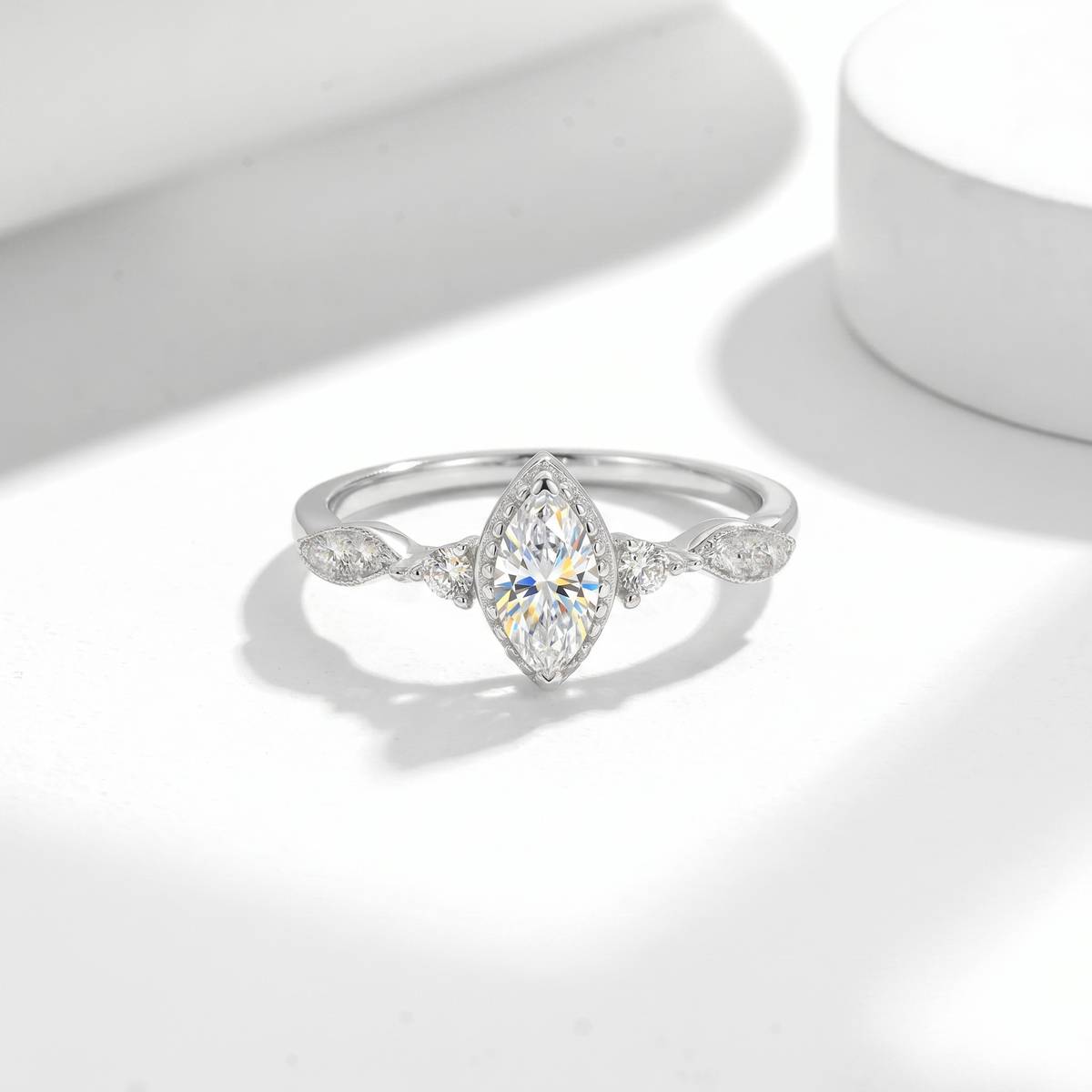 FX39507款S925银镀18K金马眼形Moissanite默契Affordable LuxuryWomen's Ring主石8*4mmmm/0.5ct