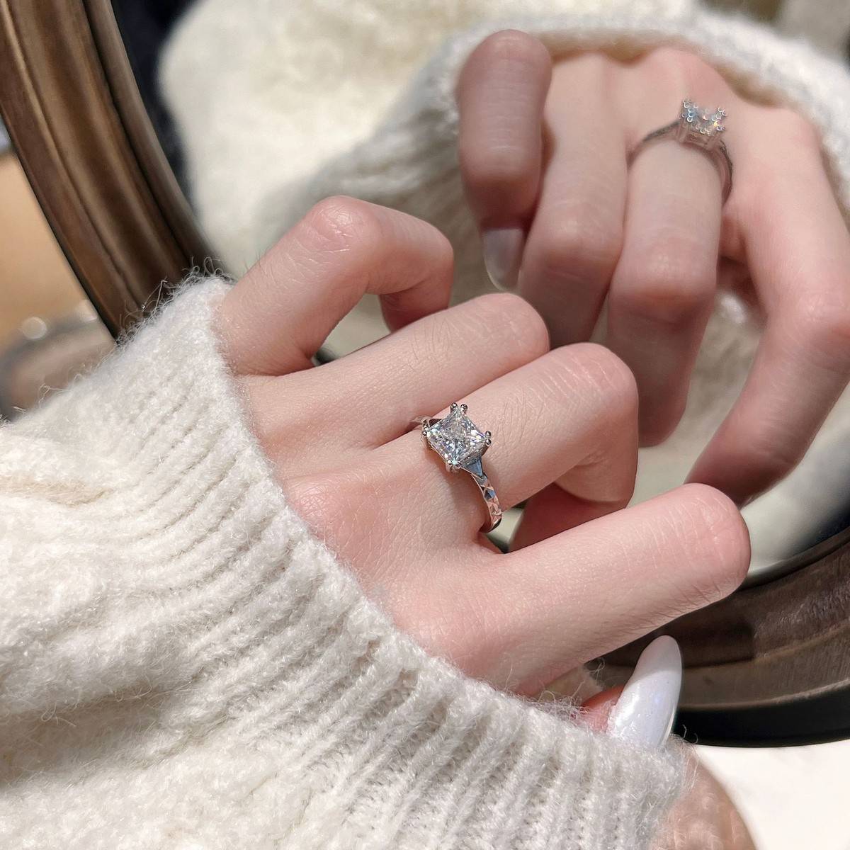 SN443款S925银镀18K白金公主方形Moissanite璀璨星光Women's Ring主石6.0mm/1.2ct
