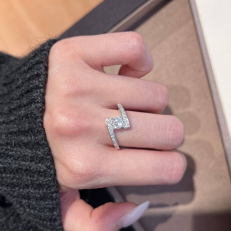 SN483款S925银镀18K白金圆形Moissanite星宿轨迹Women's Ring主石5.0mm/0.5ct