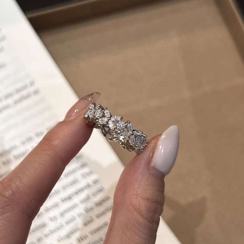 HS035款银S925银镀18K白金圆形Moissanite女四叶草排戒0.7ct