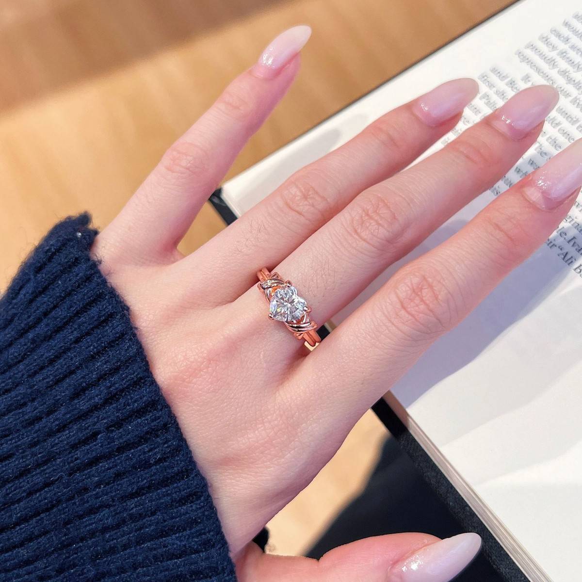 SN500款S925银镀18K玫瑰金心形Moissanite交叉戒臂FashionWomen's Ring主石7*7mmmm/1.2ct