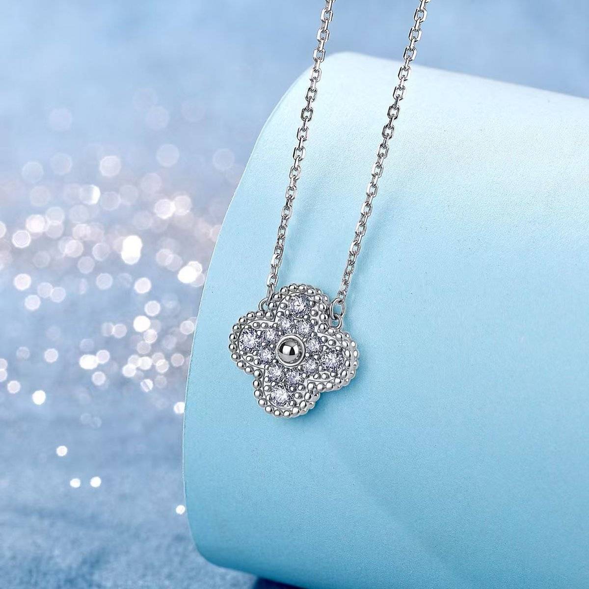 SN0229803款银镀18K金围珠四叶草MoissaniteNecklace0.5ct