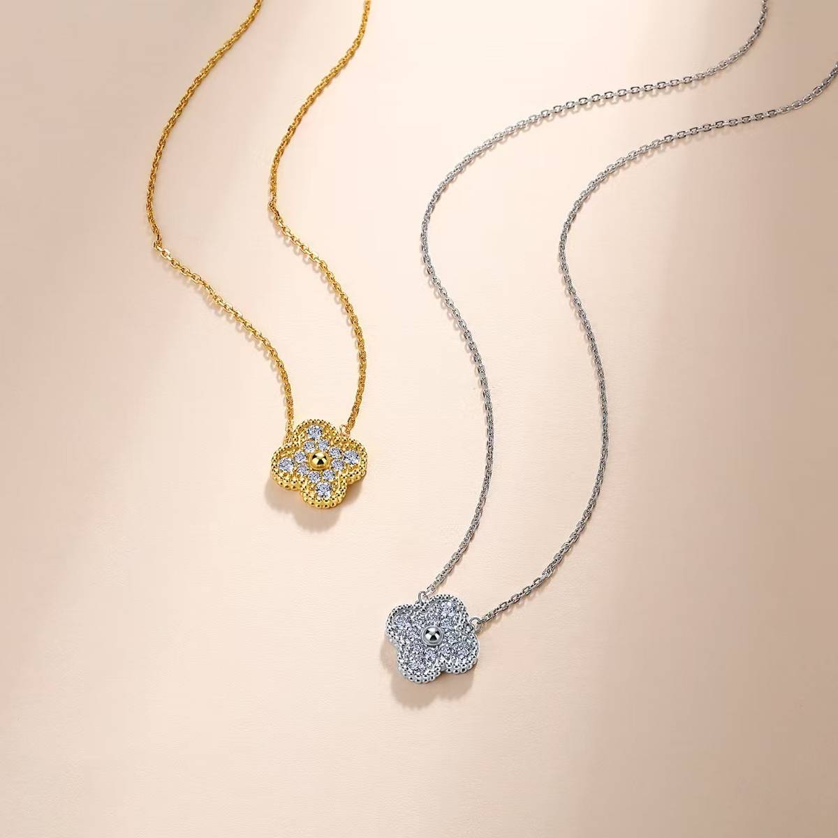 SN0229803款银镀18K金围珠四叶草MoissaniteNecklace0.5ct