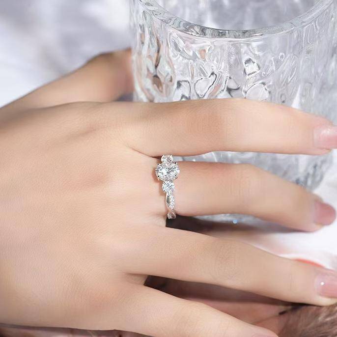 R3-0605三生藤蔓款S925银镀18K金蛋形MoissaniteWomen's Ring主石8*6mmmm/1.5ct