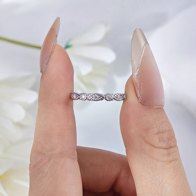 R3-0674天马行空款S925银镀18K白金圆形Moissanite排戒0.4ct