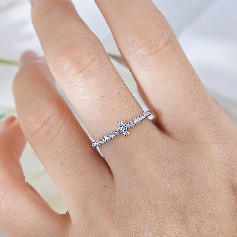 R3-0675十字架款S925银镀18K白金圆形Moissanite排戒0.17ct