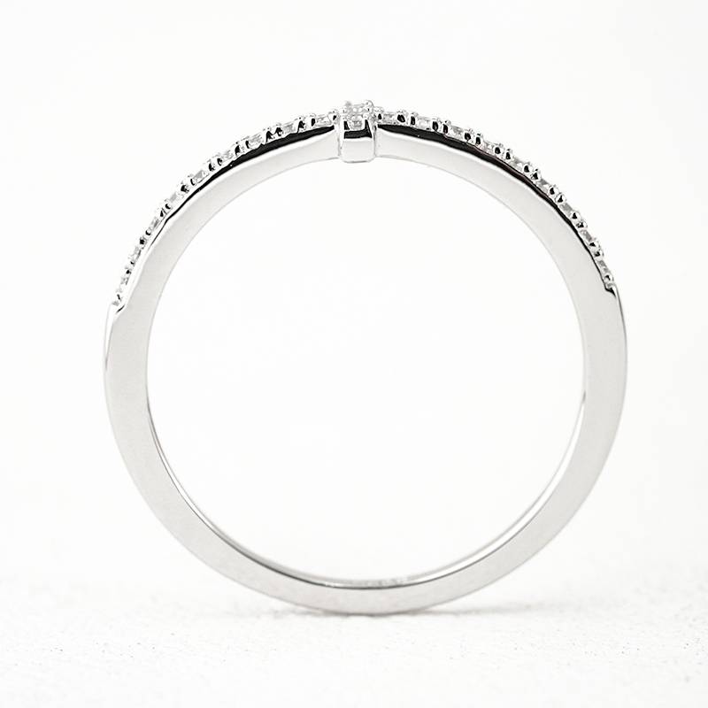 R3-0675十字架款S925银镀18K白金圆形Moissanite排戒0.17ct