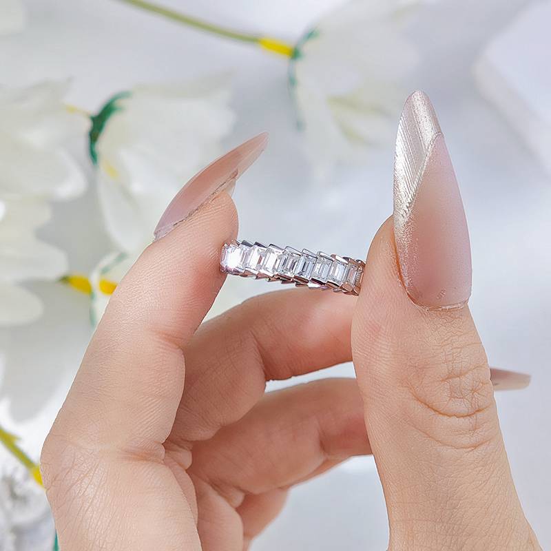 R3-0681天梯之约款S925银镀18K白金长方形Moissanite满镶排戒2.8ct