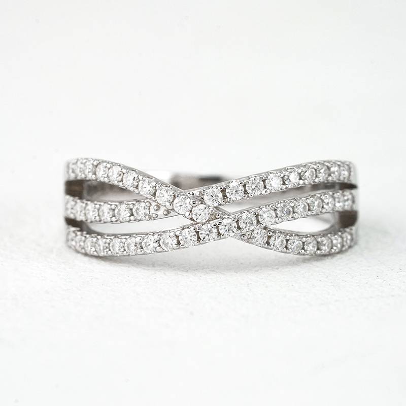 R3-0689交错星辰款S925银镀18K白金圆形Moissanite排戒0.46ct
