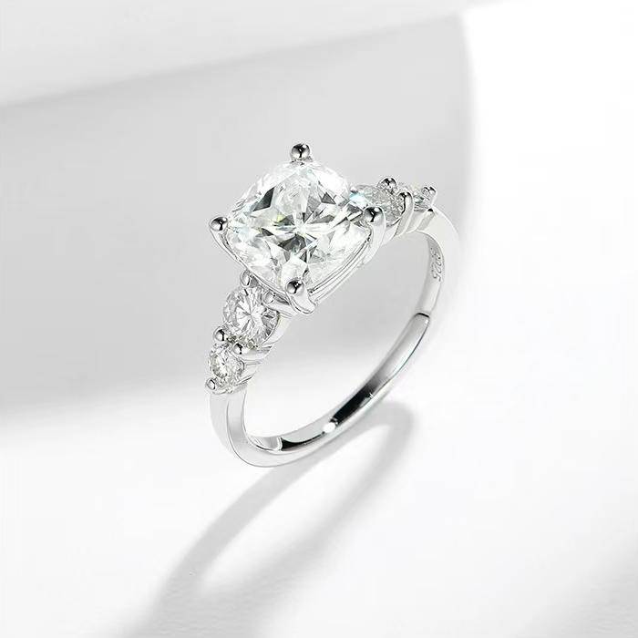 R3-0599满方印记款S925银镀18K白金枕形MoissaniteWomen's Ring主石8.5*8mm.5mm/3ct