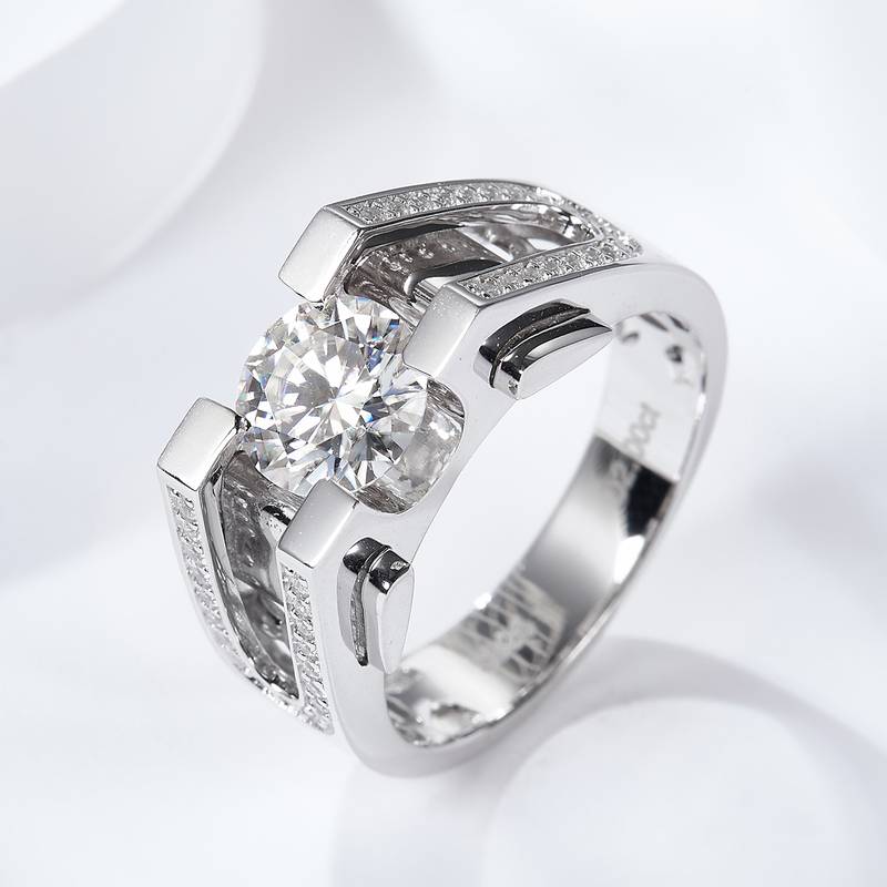 RM2010B卓越Men's Ring款S925银镀18K白金圆形MoissaniteMen's Ring主1.0ct/2.0ct