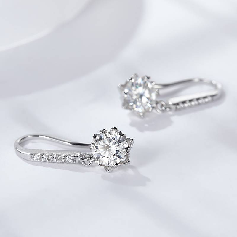 EM4011E冰雪奇缘款S925银镀18K白金圆形Moissanite耳勾耳环0.5ct*2/1.0ct*2