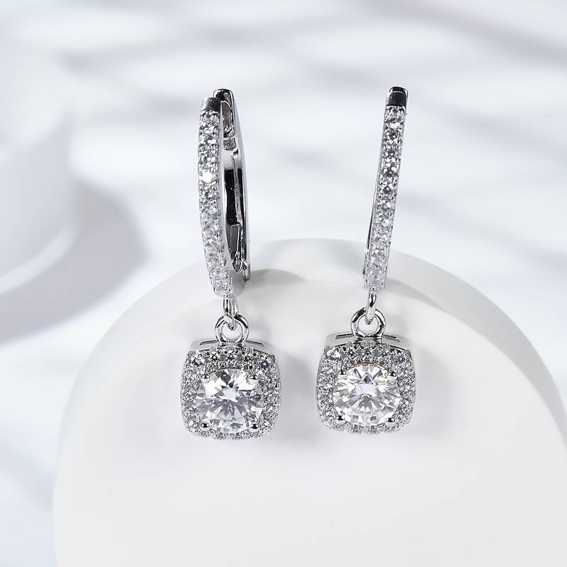EM4010E璀璨方华款S925银镀18K白金圆形Moissanite耳环0.5ct*2/1.0ct*2