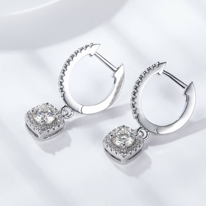 EM4010E璀璨方华款S925银镀18K白金圆形Moissanite耳环0.5ct*2/1.0ct*2