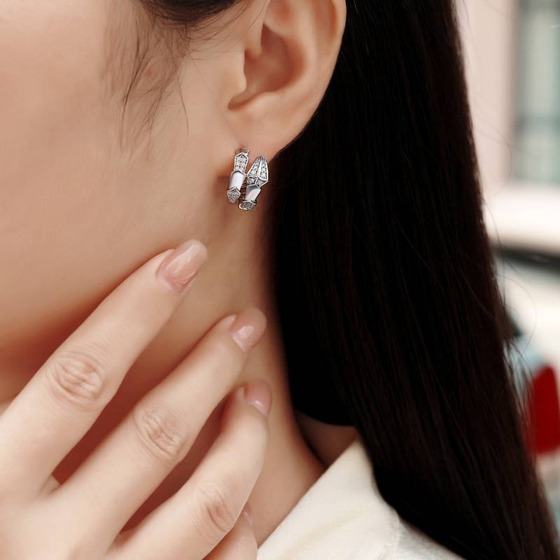 ME1482款S925银镀18K金圆形Moissanite蛇形耳环扣耳环0.4ct