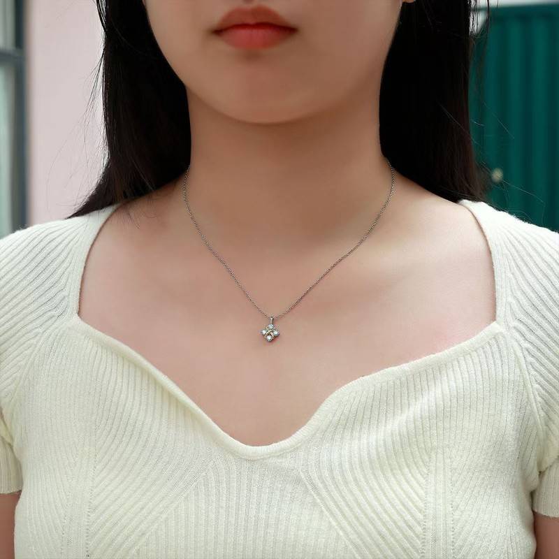 MT1453-P款S925银镀双色18K金圆形莫桑钻X款项链0.4ct