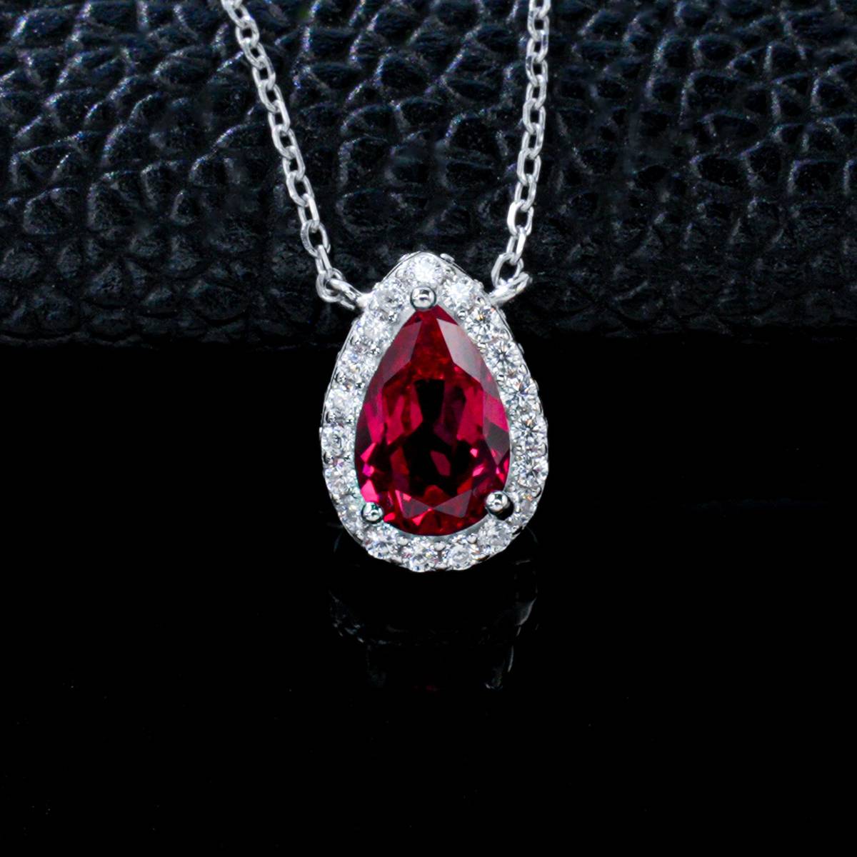 P1587款S925银镀18K白金梨形培育彩宝Necklace主石9*6mmmm/3.4ct