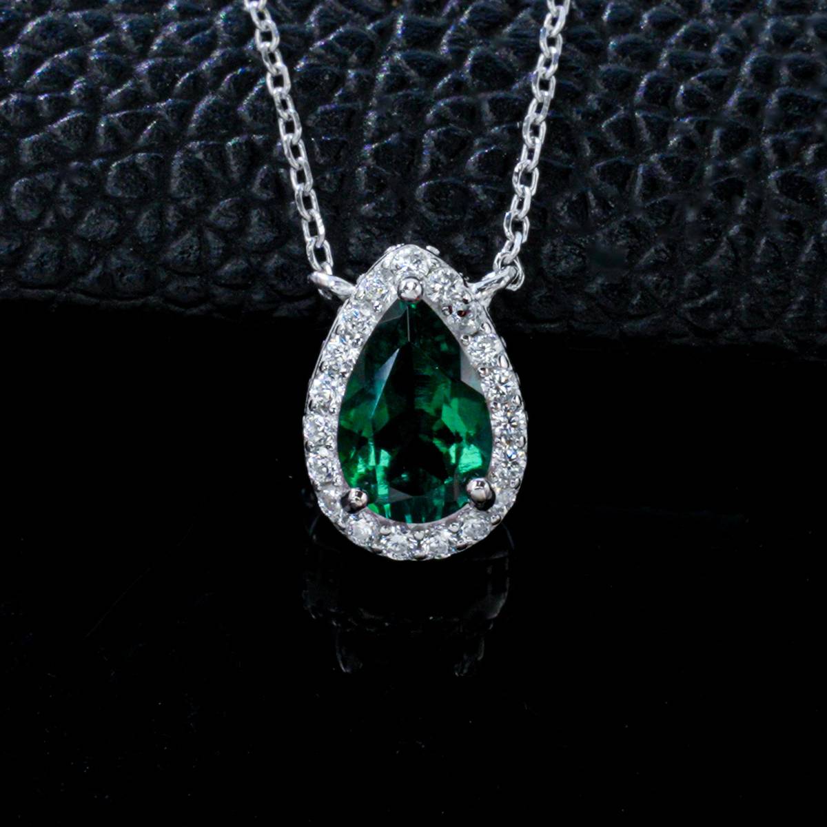 P1587款S925银镀18K白金梨形培育彩宝Necklace主石9*6mmmm/3.4ct