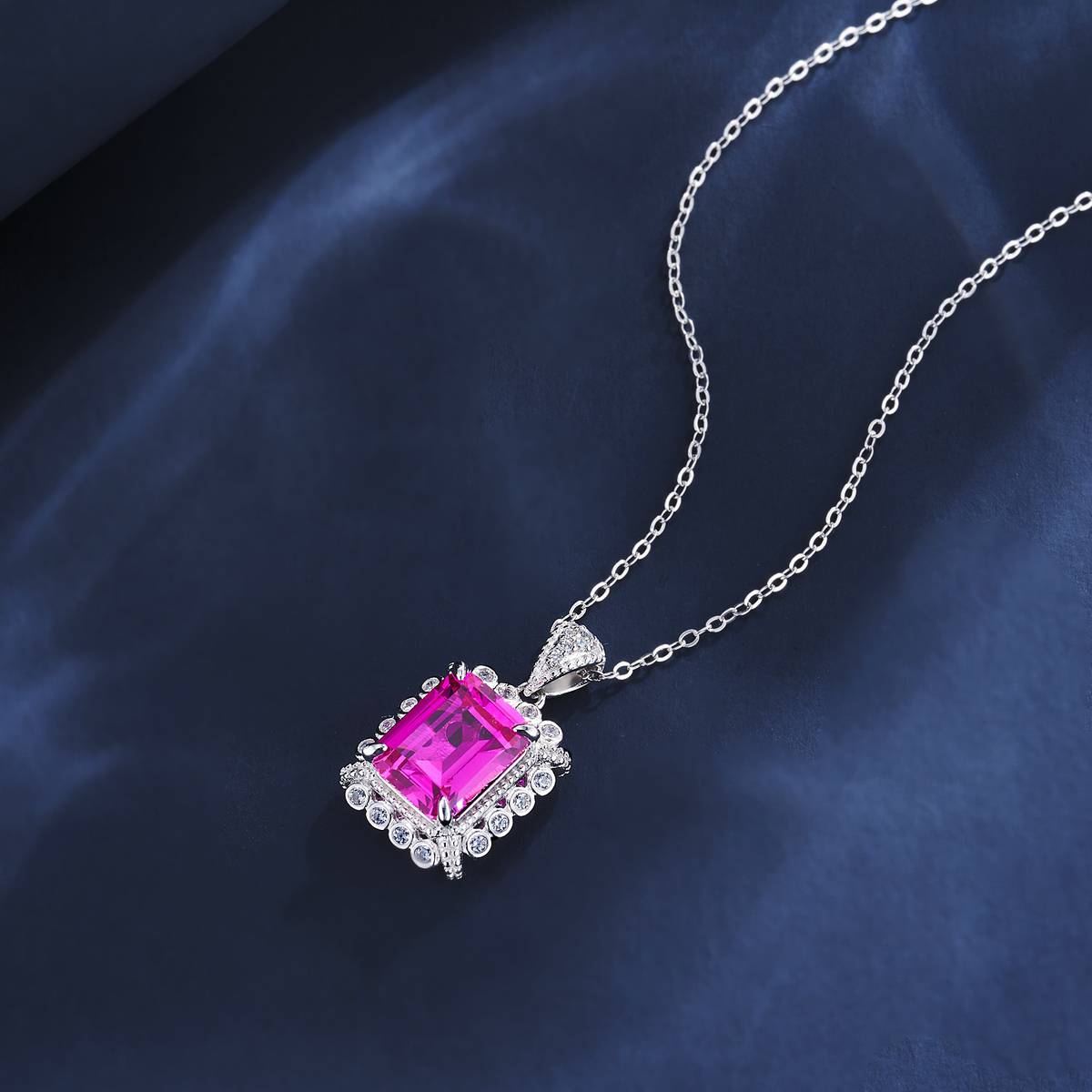 P1629款S925银镀18K白金祖母绿切割培育彩宝Necklace主石10*8mmmm/3.91ct