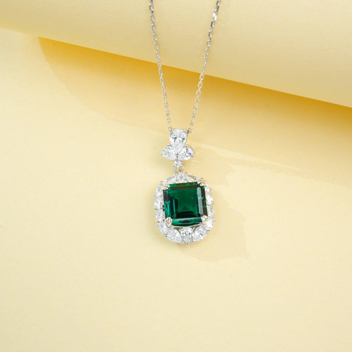 P0889款S925银镀18K白金阿斯切形培育彩宝Necklace主石10*10mmmm/6.0ct