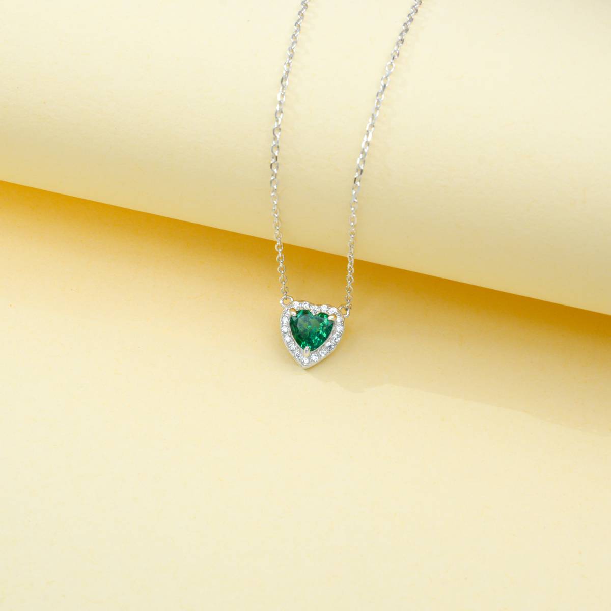 P0881款S925银镀18K白金心形培育彩宝Necklace主石6*6mmmm/1.0ct