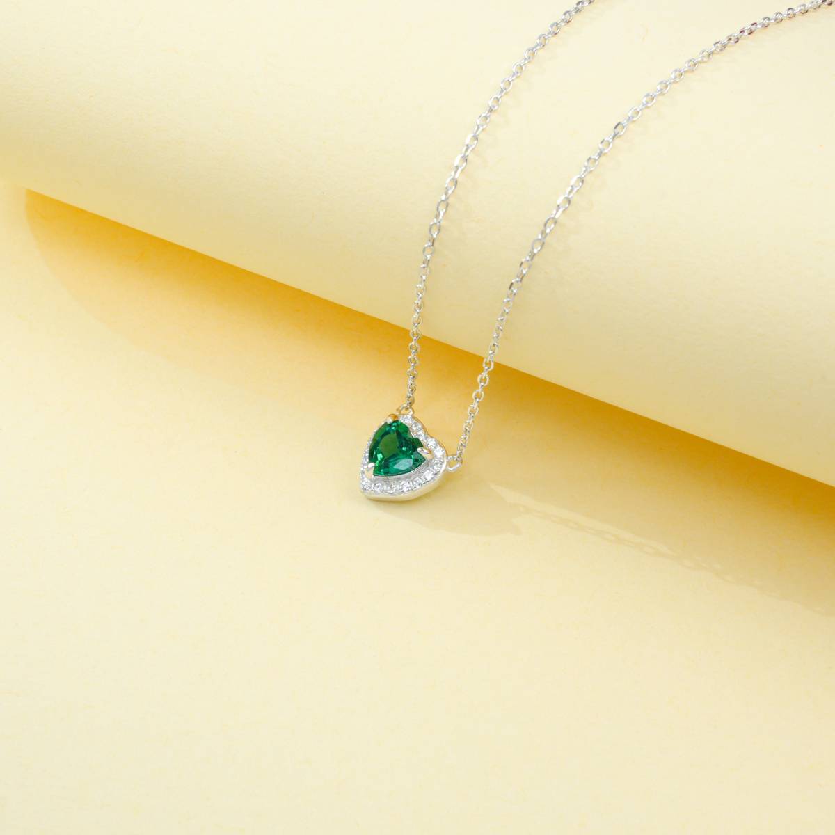 P0881款S925银镀18K白金心形培育彩宝Necklace主石6*6mmmm/1.0ct
