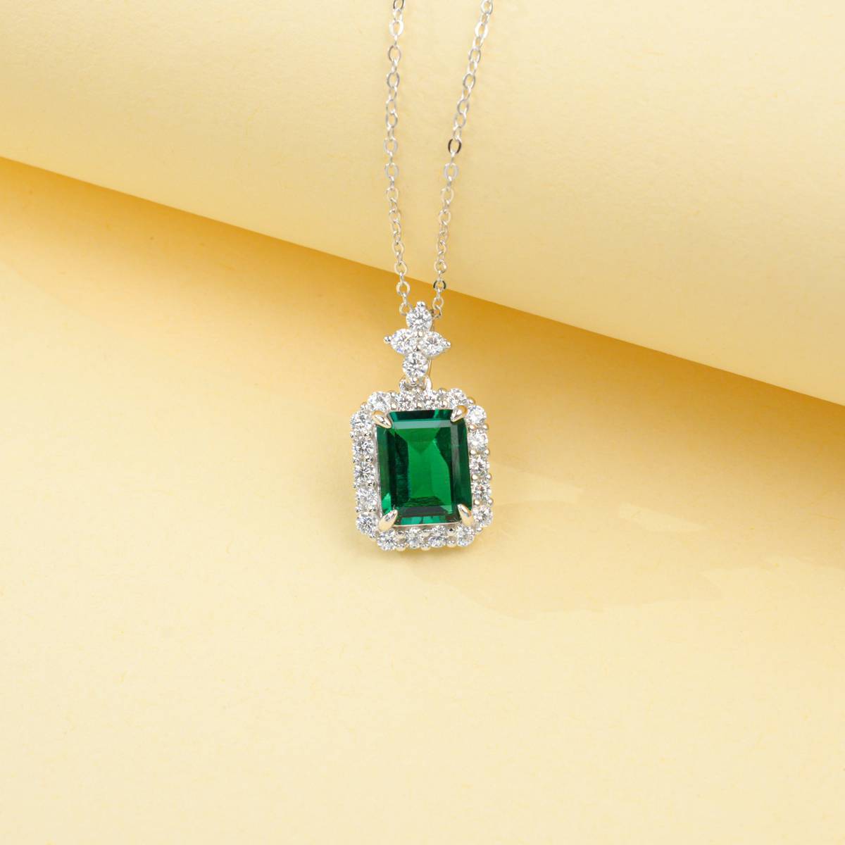 P0895款S925银镀18K白金祖母绿切割培育彩宝Necklace主石10*8mmmm/4.31ct
