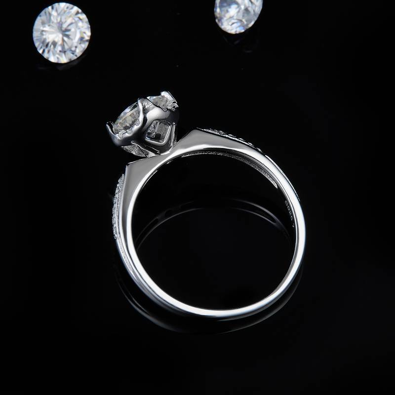 单头Women's RingS925银镀白金定制选款主石Moissanite1.0ct/副石高碳钻