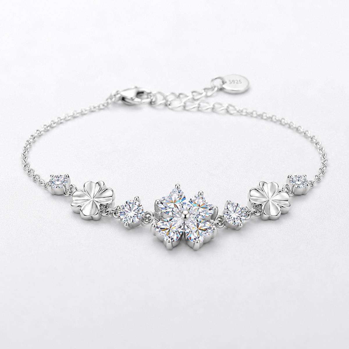 B12537-BMC款银镀18K白金心形莫桑钻幸运四叶草手链3.2ct