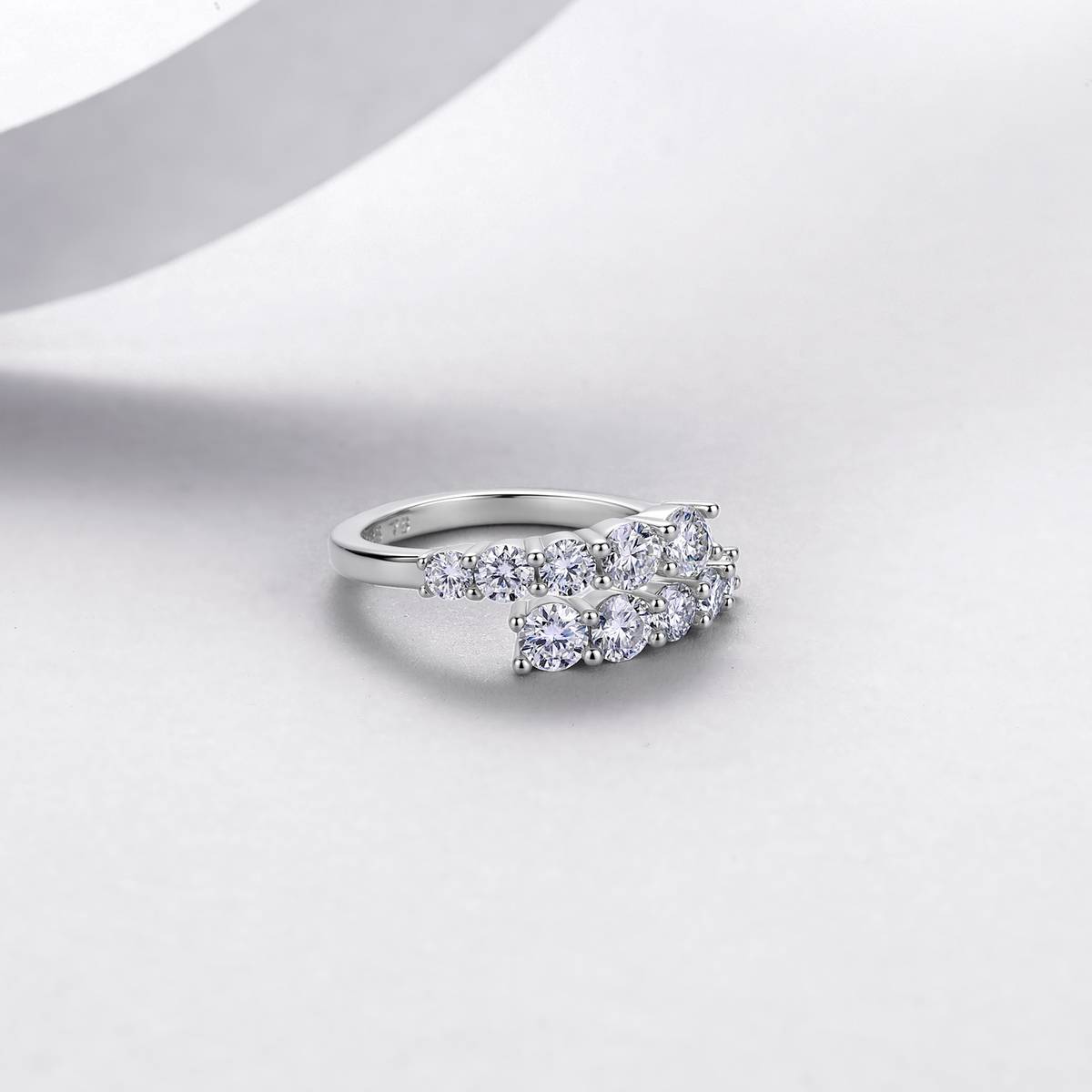 R52554款银镀18K白金双排莫桑钻轻奢开口排戒1.2ct