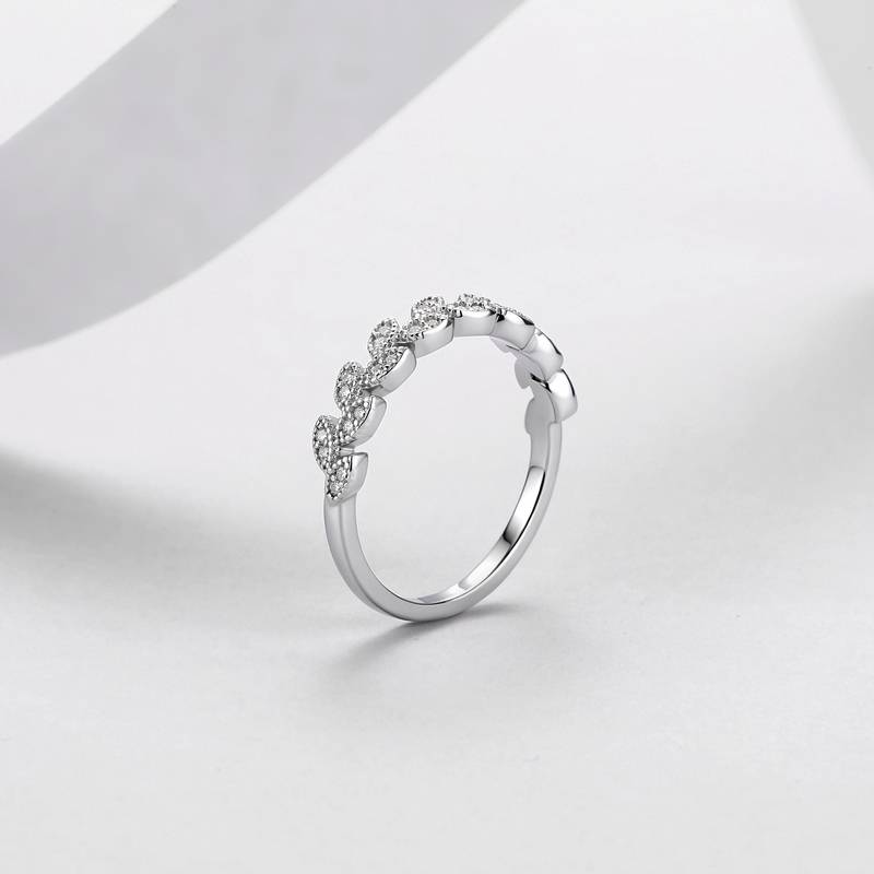 R52545款银镀18K白金圆形莫桑钻橄榄叶女戒0.16ct