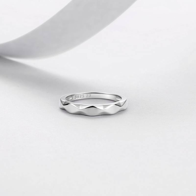 R52617款银镀18K白金圆形莫桑钻轻奢对戒0.19ct