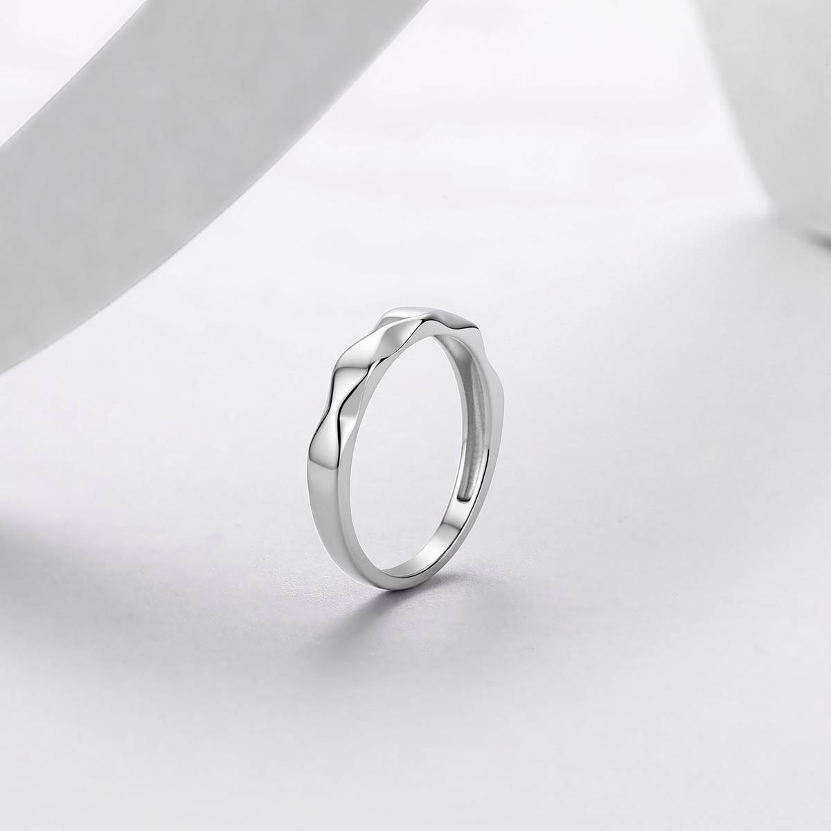 R52617款银镀18K白金圆形莫桑钻轻奢对戒0.19ct
