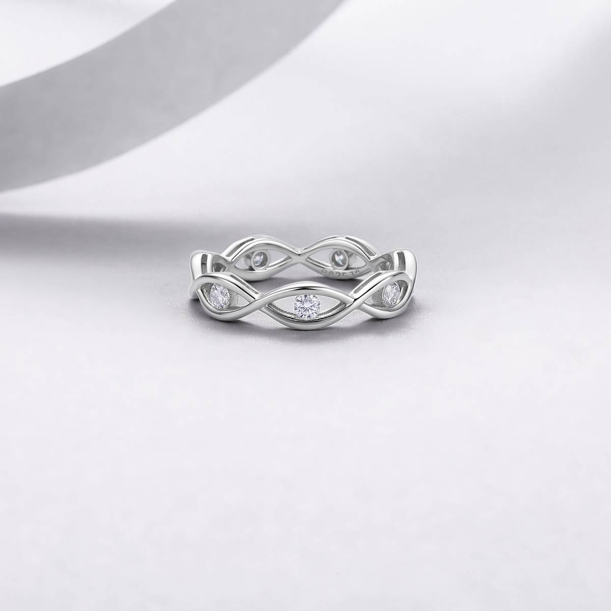 R52596款银镀18K白金圆形莫桑钻波光粼粼女戒0.45ct