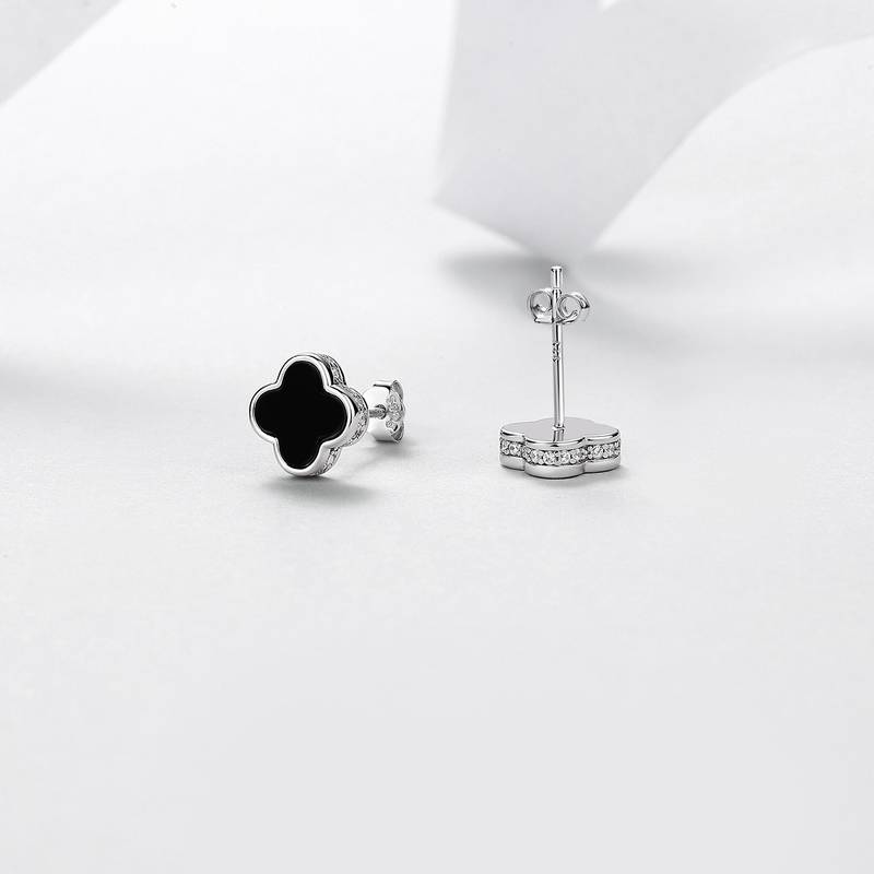 E12530-BMC款银镀18K白金圆形莫桑钻黑玛瑙四叶草耳钉0.16ct
