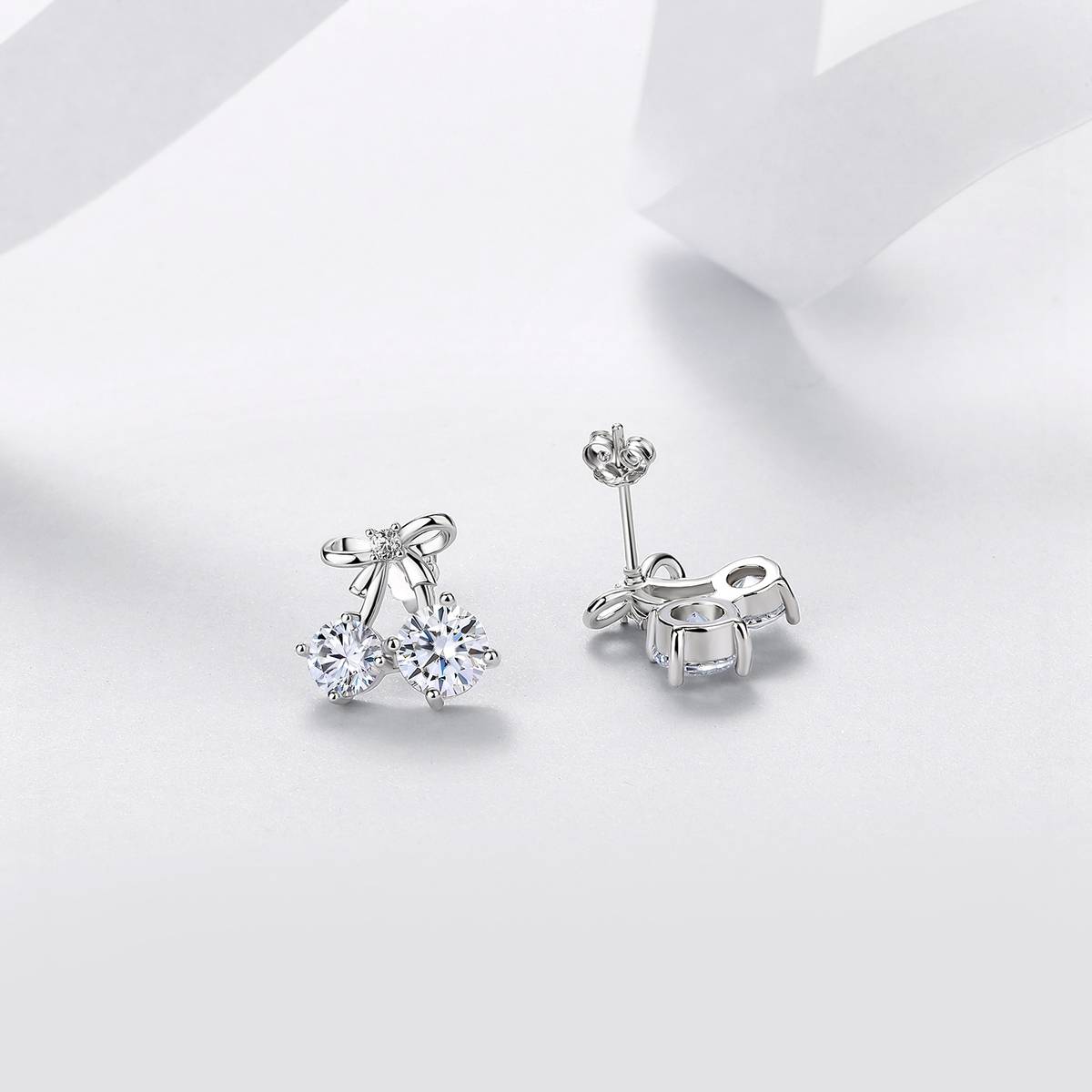E12533-BMC款银镀18K白金圆形莫桑钻可爱樱桃耳钉2.6ct