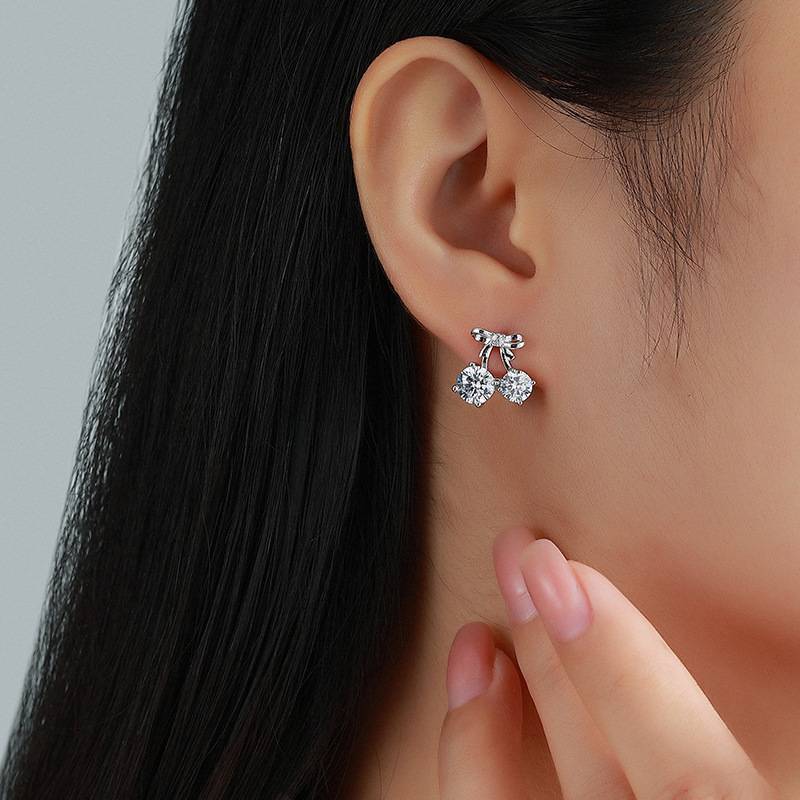 E12533-BMC款银镀18K白金圆形莫桑钻可爱樱桃耳钉2.6ct