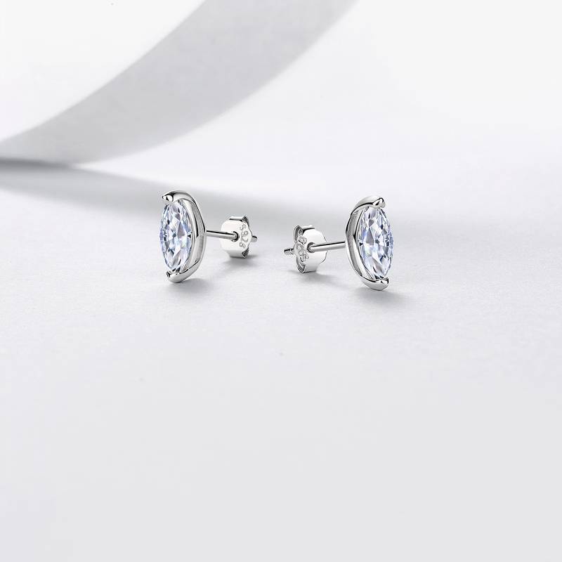 E52565-BMC款银镀18K白金马眼形莫桑钻简约耳钉主石0.5ct*2