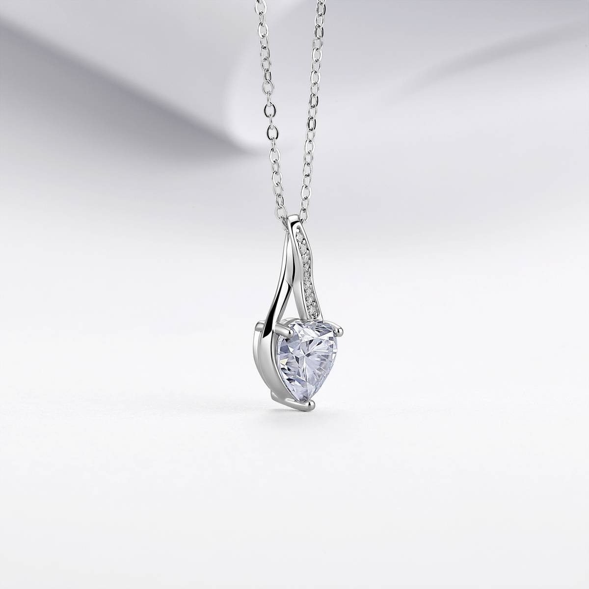 N52541-BMC款银镀18K白金心形莫桑钻无限的爱项链主石8mm/2.0ct