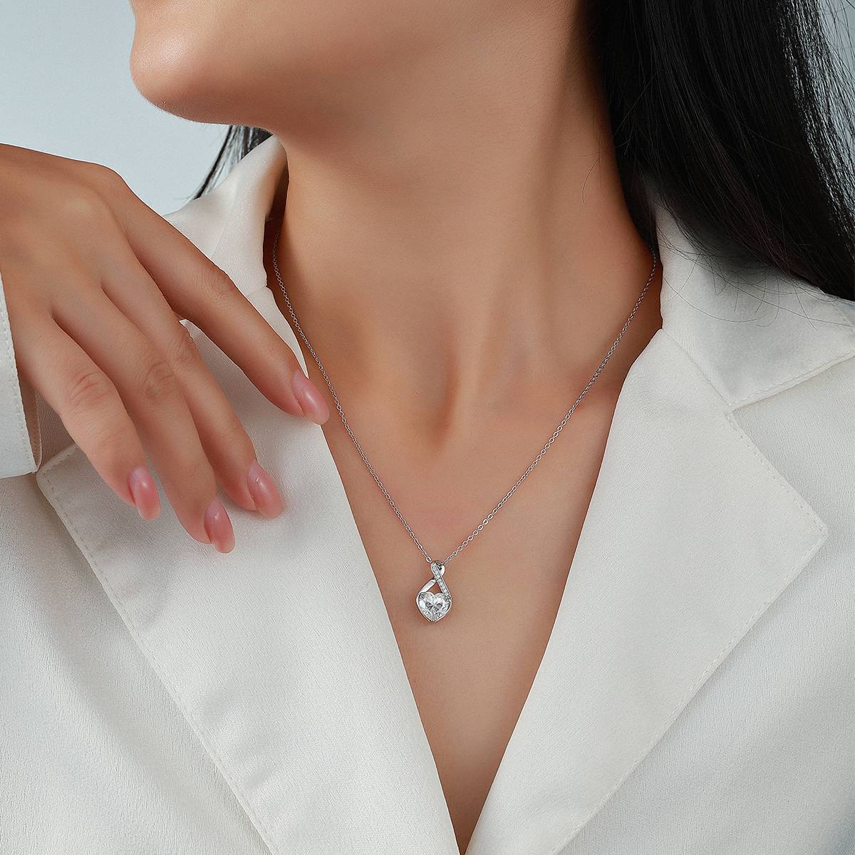 N52541-BMC款银镀18K白金心形莫桑钻无限的爱项链主石8mm/2.0ct