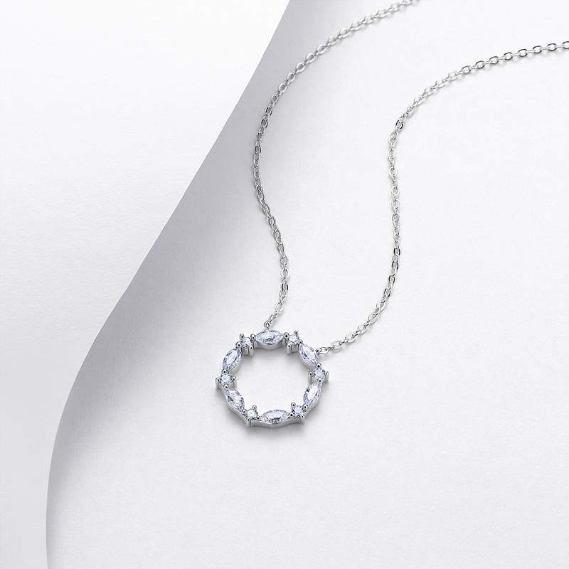 N52619-BMC款银镀18K白金马眼形莫桑钻花环项链0.76ct