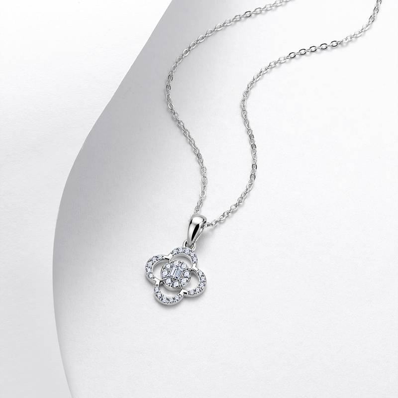 N52573-BMC款银镀18K白金莫桑钻四叶草项链0.23ct