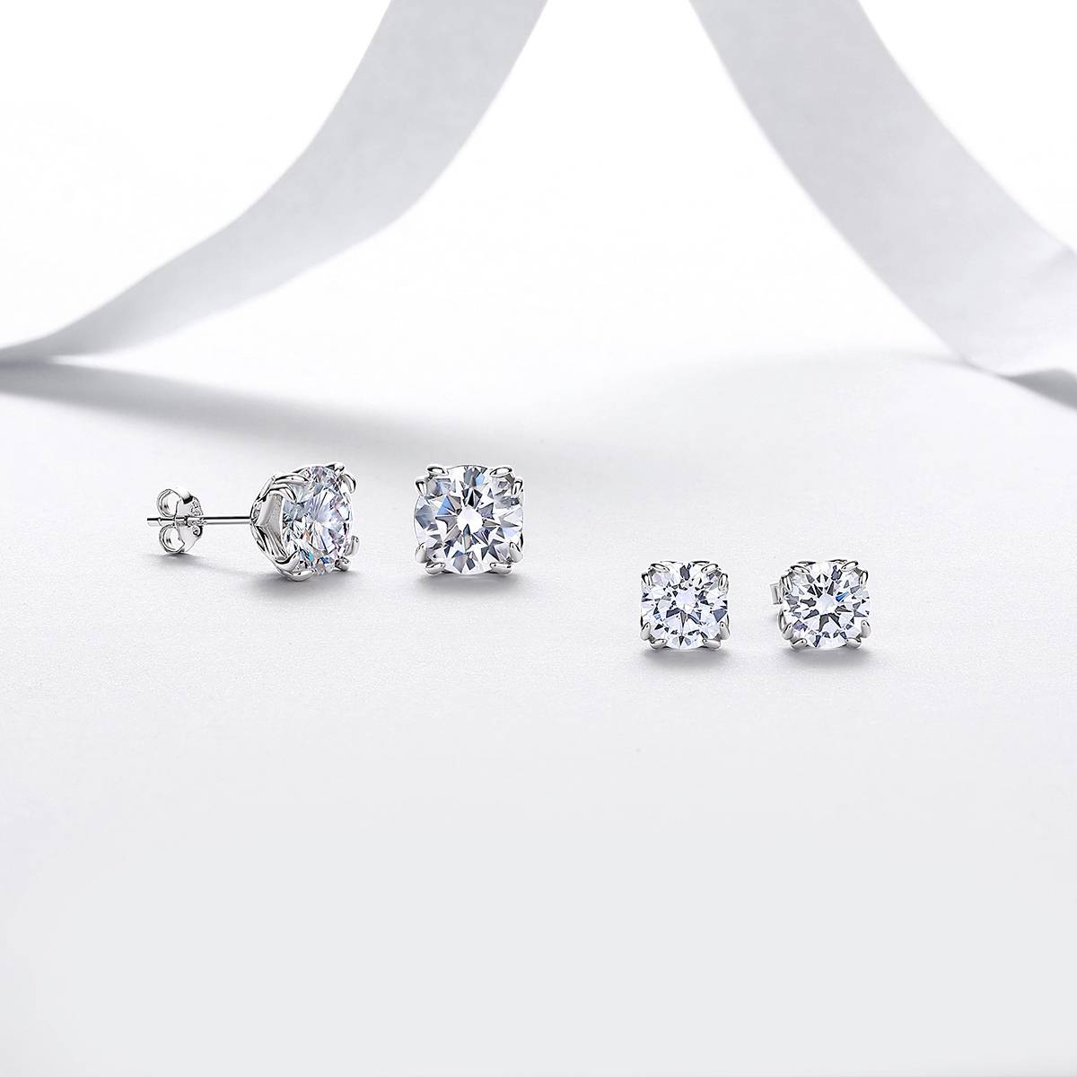 E52590-2ct-BMC款银镀18K白金圆形莫桑钻八爪镶闪耀耳钉2.0ct*2